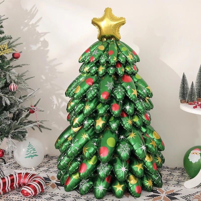 Make your Christmas celebrations memorable with our reusable balloon Christmas tree! Conveniently store it away by deflating. Choose from large (130cm*80cm) or small (38cm*25cm) sizes for your festive needs.