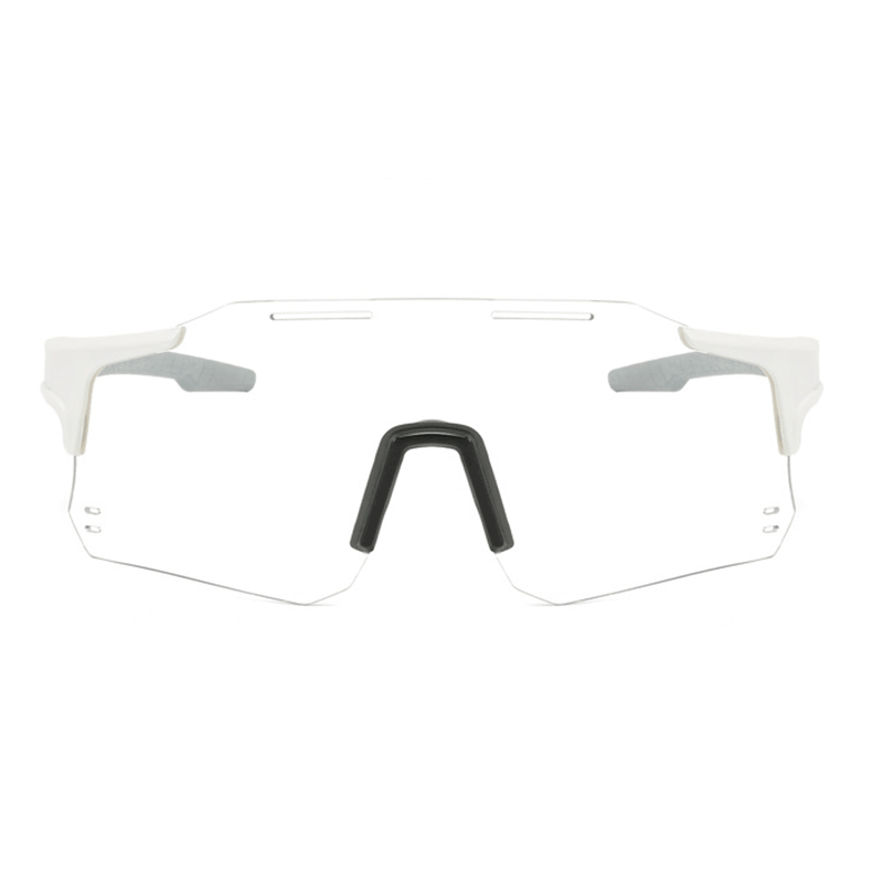 MieMie SP16CL uses the same model as SP16, its rim-less lightweight design, and the anti-slip temple arm ensure stableness during movements. It features durable PC lenses, photochromic & lenses, and UV400 protection coating designed to enhance visibility and reduce glare, suitable for daylight and nighttime.