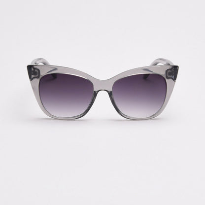 MieMie SH001 is crafted from flexible and vibrant PC material. With integrated nose pads and a unique cat-eye design, these UV400 protection sunglasses effortlessly complement your everyday outfits. They are the perfect accessory for every sunny day! Available in 6 colors: Black Tortoise, Black, Brown, Yellow, White, Grey