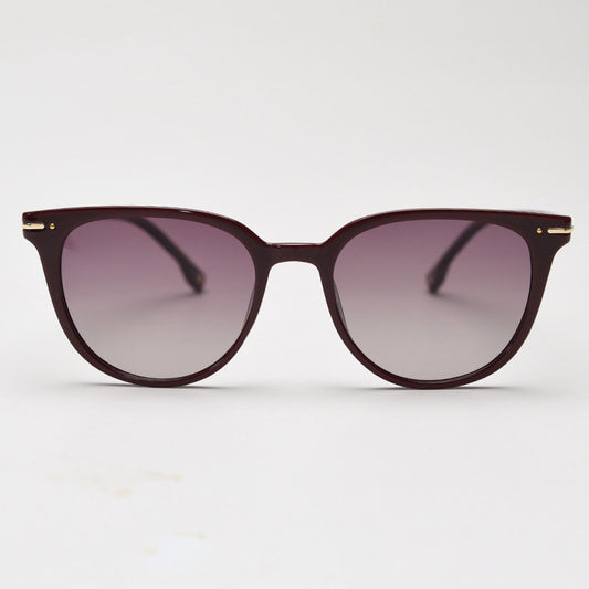 SSQ009 Classic MieMie Square sunglasses are crafted from polished TR90 material and are available in three color options: pink, red, and black. Great for any weather as it is equipped with polarized UV400 protection