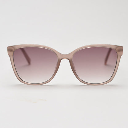 MieMie SSQ011 Square sunglasses are crafted from polished, sophisticated TR90 & TAC material are available in five color options: tortoise, black, brown, beige, pink. Equipped with polarized UV400 protection, with elongated polished temple arms, this fashionable frame design offers a fresh take on your eyewear style.