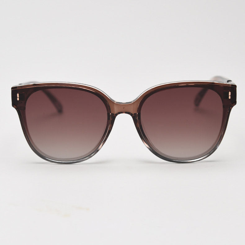 SSQ012 MieMie sunglasses are crafted from polished, sophisticated TR90 & Nylon material and are available in 4 color: Pink, White, Brown & Black. Perfect for UV400 protection, with adjustable nose pads and elongated polished temple arms, this fashionable frame design offers a fresh take on your eyewear style.